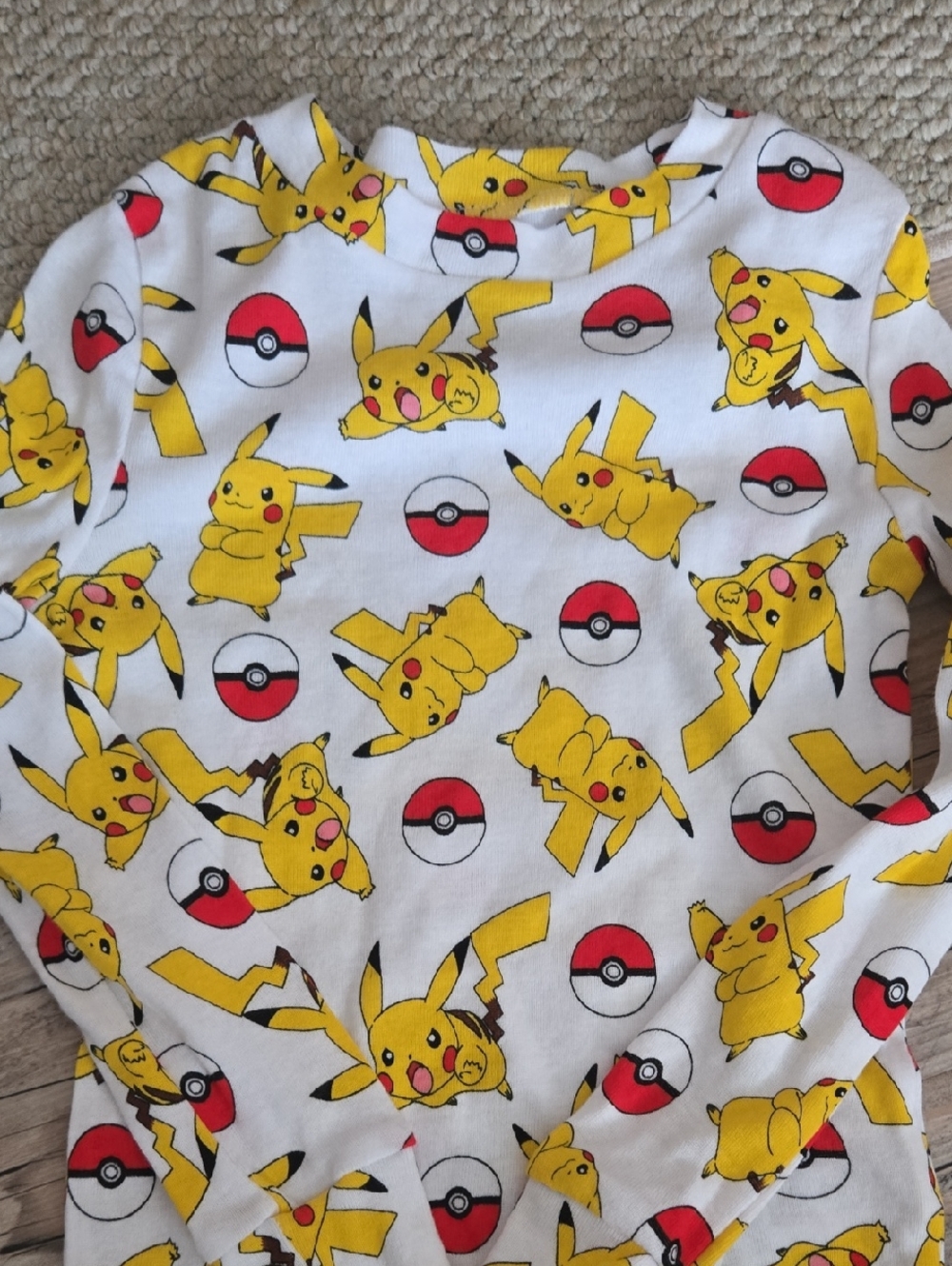 Pikachu Poké Ball Long Sleeve Shirt - Very Comforable I
